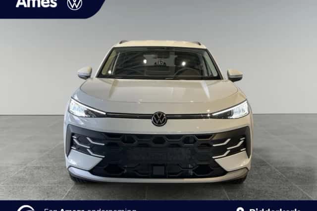 Volkswagen T-Roc (0) thumbnail 2