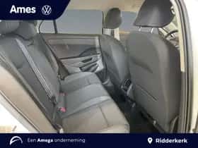 Volkswagen T-Roc (0) thumbnail 15