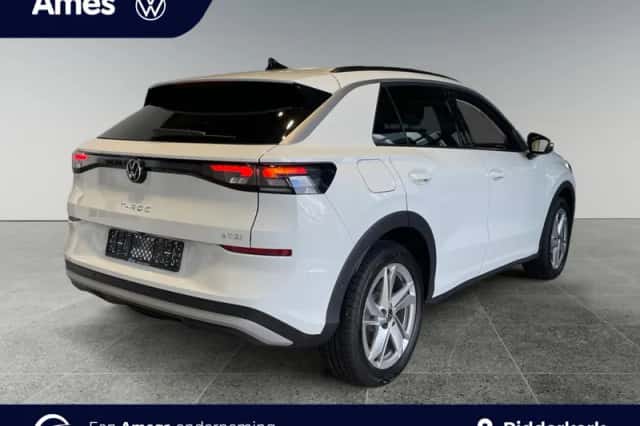 Volkswagen T-Roc (0) thumbnail 6