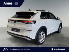 Volkswagen T-Roc (0) thumbnail 6