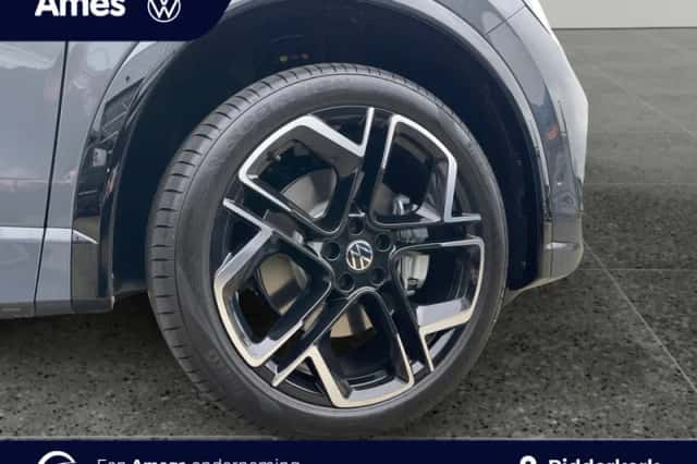 Volkswagen Tiguan (2026) thumbnail 5