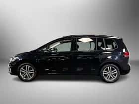 Volkswagen Touran (2025) thumbnail 4