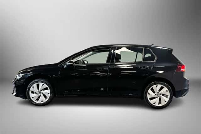 Volkswagen Golf (2025) thumbnail 4