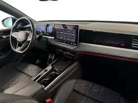 Volkswagen Passat (2025) thumbnail 24