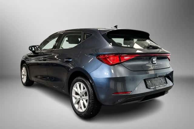 SEAT Leon (2025) thumbnail 2