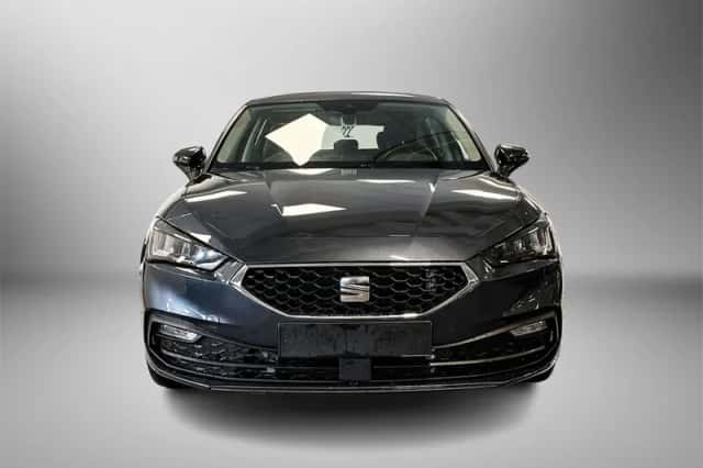 SEAT Leon (2025) thumbnail 6