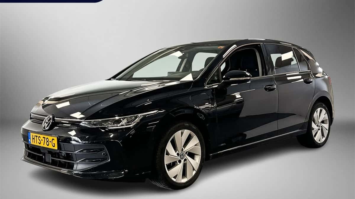 Volkswagen Golf (2025) — foto 1