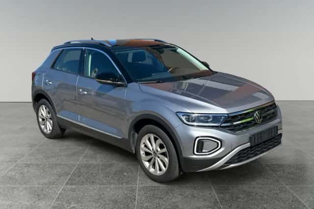 Volkswagen T-Roc (2025) thumbnail 4