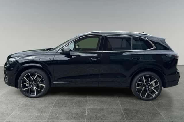 Volkswagen Tiguan (2025) thumbnail 5