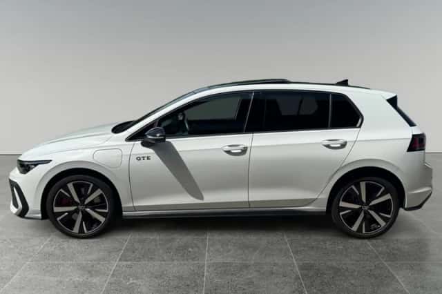 Volkswagen Golf (2025) thumbnail 5