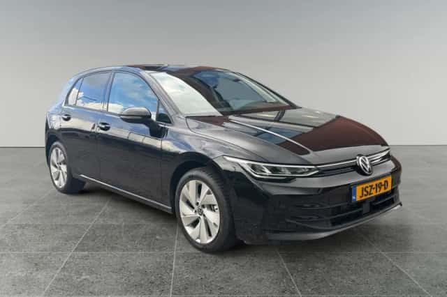 Volkswagen Golf (2026) thumbnail 4