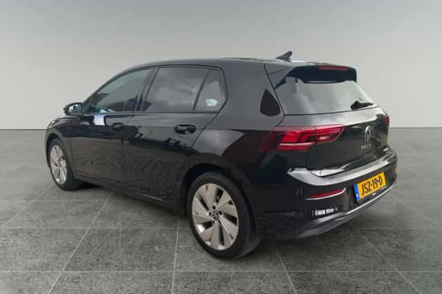 Volkswagen Golf (2026) thumbnail 6