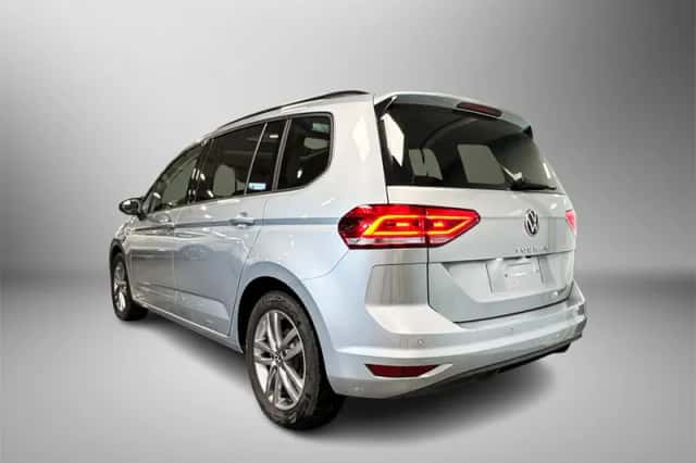 Volkswagen Touran (2025) thumbnail 3