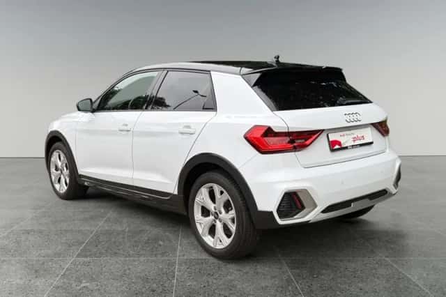 Audi A1 (2024) thumbnail 6