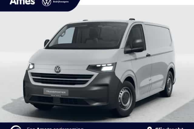 Volkswagen Transporter (2024) thumbnail 1
