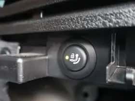 BMW X5 (2018) thumbnail 46