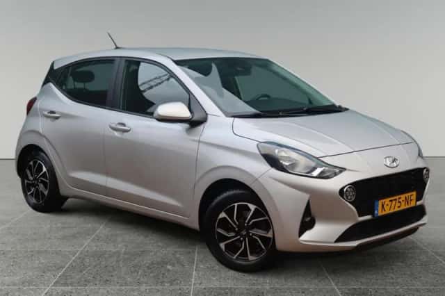 Hyundai i10 (2021) thumbnail 2