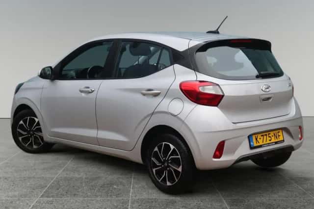 Hyundai i10 (2021) thumbnail 3