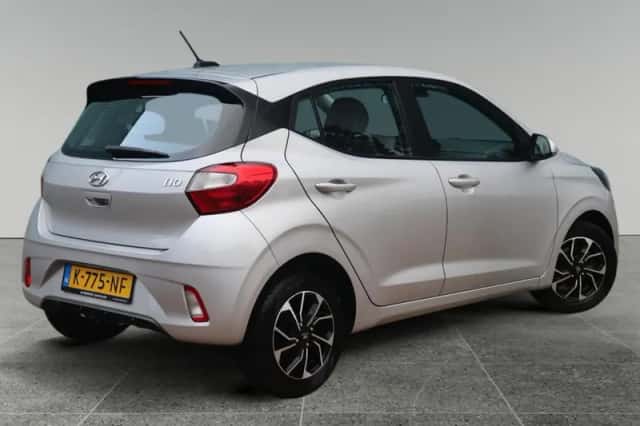 Hyundai i10 (2021) thumbnail 4