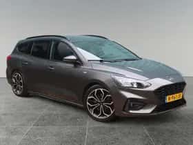 Ford Focus (2021) thumbnail 2