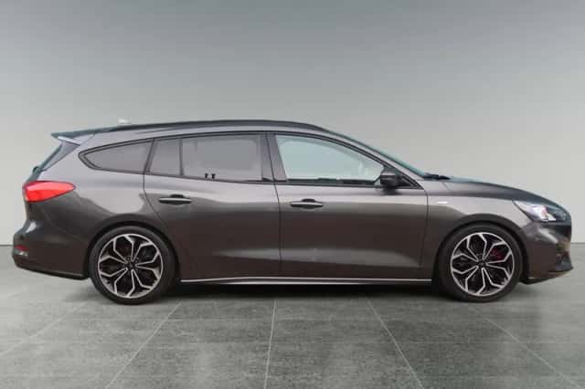 Ford Focus (2021) thumbnail 6