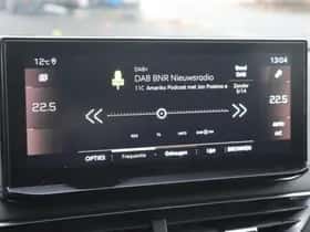 Peugeot 3008 (2021) thumbnail 12