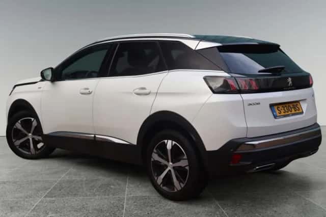 Peugeot 3008 (2021) thumbnail 3