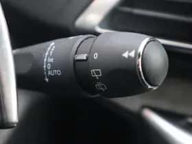 Peugeot 3008 (2021) thumbnail 25