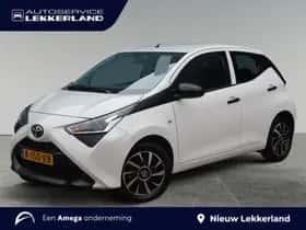 Toyota Aygo (2021) thumbnail 1