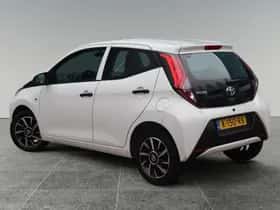 Toyota Aygo (2021) thumbnail 3