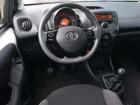 Toyota Aygo (2021) thumbnail 10
