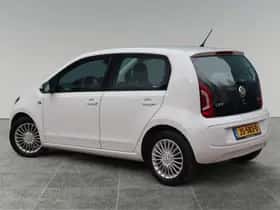 Volkswagen Up! (2016) thumbnail 3