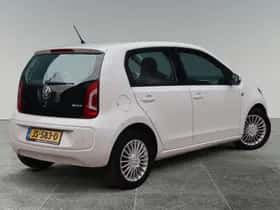 Volkswagen Up! (2016) thumbnail 4