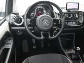 Volkswagen Up! (2016) thumbnail 10