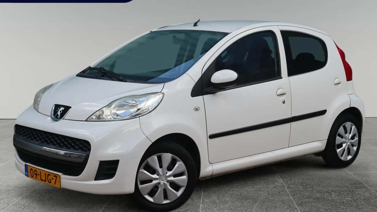 Peugeot 107 (2010) — foto 1