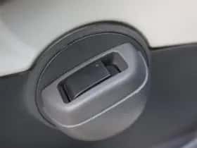 Peugeot 107 (2010) thumbnail 15