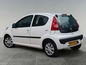 Peugeot 107 (2010) thumbnail 3