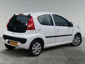 Peugeot 107 (2010) thumbnail 4