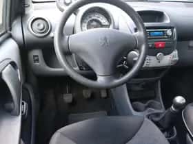 Peugeot 107 (2010) thumbnail 10
