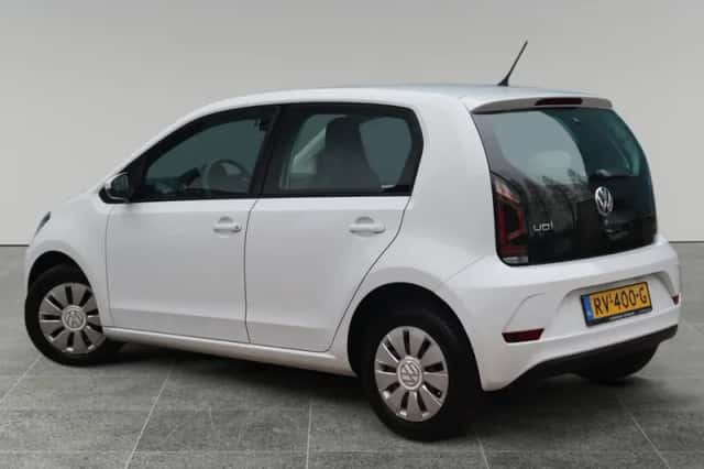 Volkswagen Up! (2018) thumbnail 3
