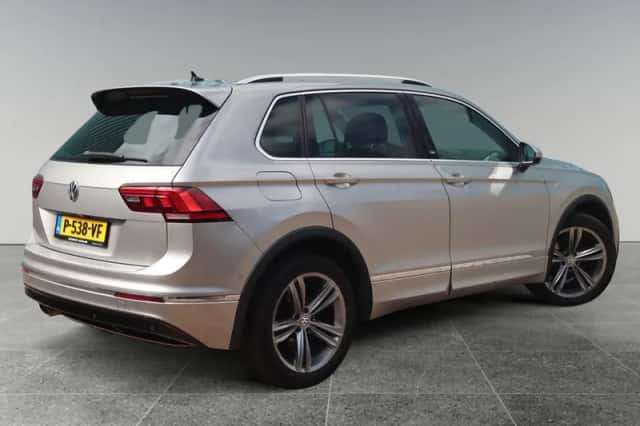 Volkswagen Tiguan (2018) thumbnail 4