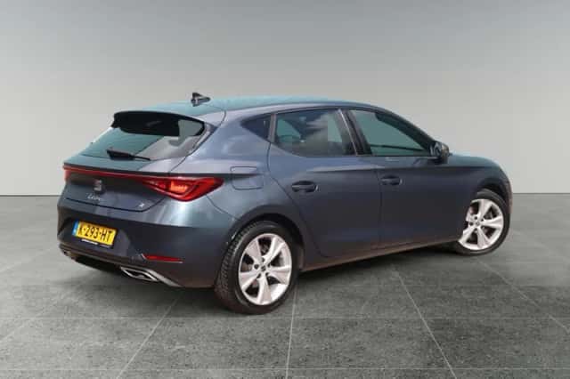 SEAT Leon (2021) thumbnail 4