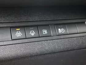 Peugeot 3008 (2021) thumbnail 30
