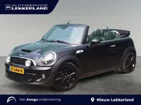 MINI Cabrio (2015)