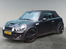MINI Cabrio (2015) thumbnail 2