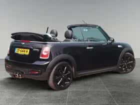 MINI Cabrio (2015) thumbnail 5