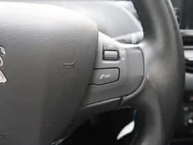 Peugeot 2008 (2019) thumbnail 19