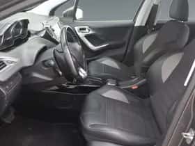 Peugeot 2008 (2019) thumbnail 7