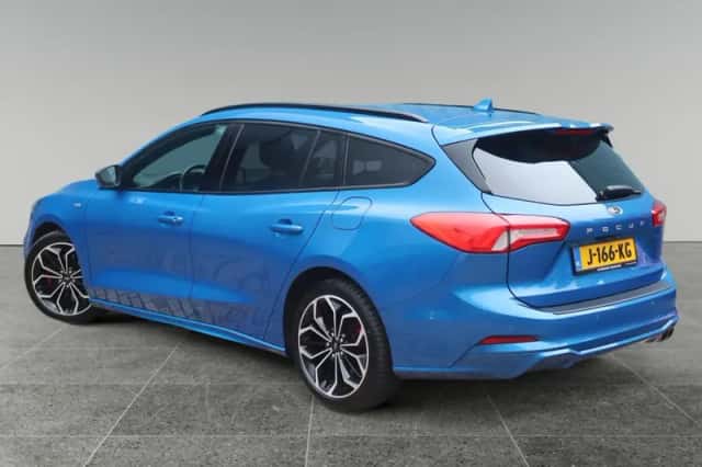 Ford Focus (2020) thumbnail 3