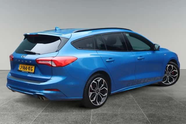 Ford Focus (2020) thumbnail 4